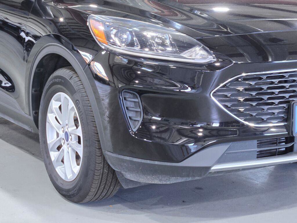 Certified 2022 Ford Escape SE w/ Convenience Package image 3