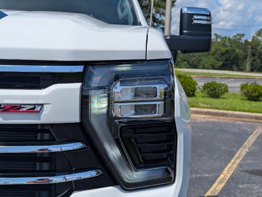 New 2026 Chevrolet Silverado 2500 LT w/ Z71 Chrome Sport Edition AWD/4WD image 12