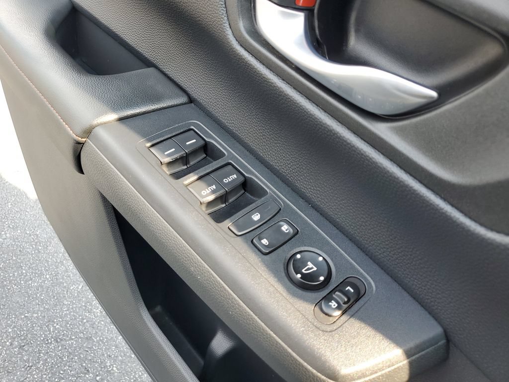 Used 2023 Honda CR-V Sport image 32