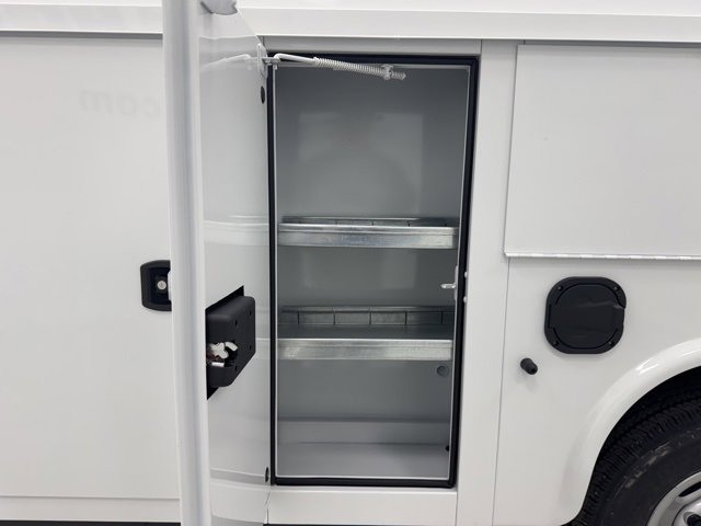 New 2026 Chevrolet Express 3500 w/ Power Convenience Package image 23