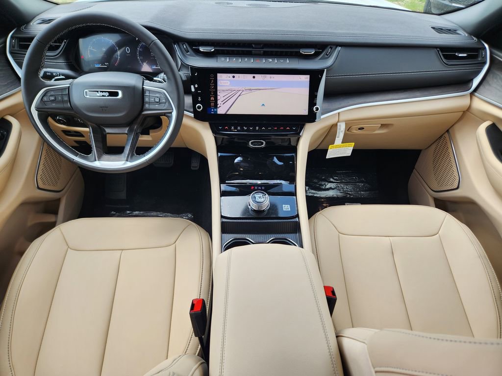 New 2026 Jeep Grand Cherokee Limited image 18