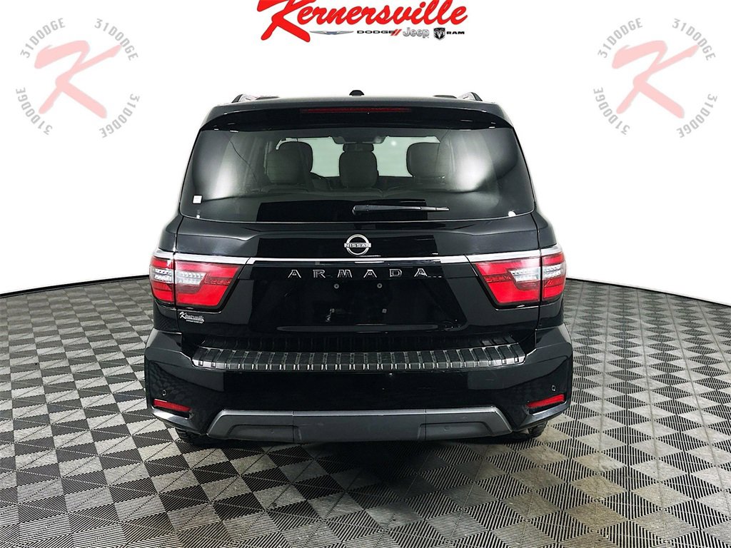 Used 2023 Nissan Armada SV image 6