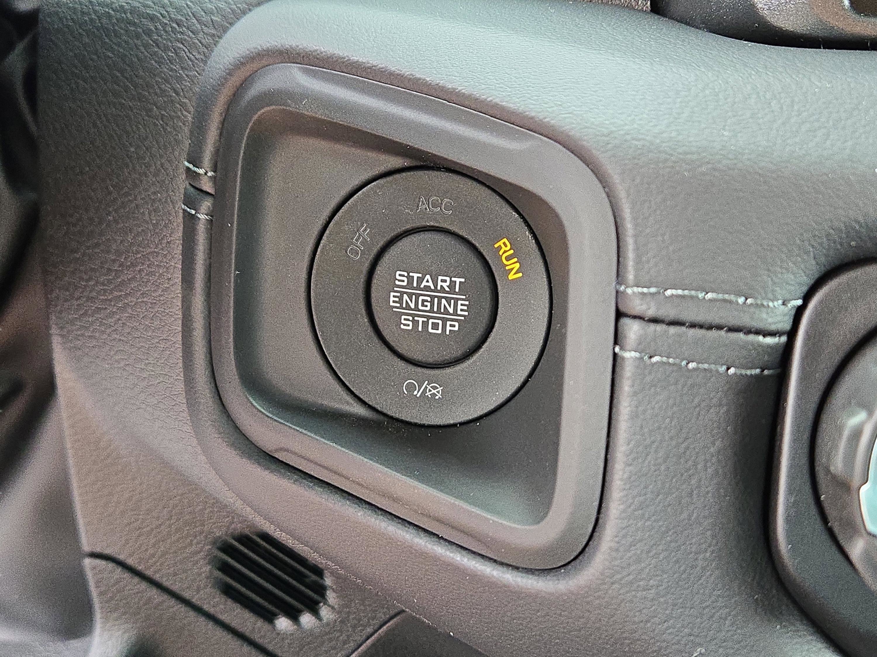 New 2026 Jeep Wrangler Unlimited Sahara AWD/4WD image 27
