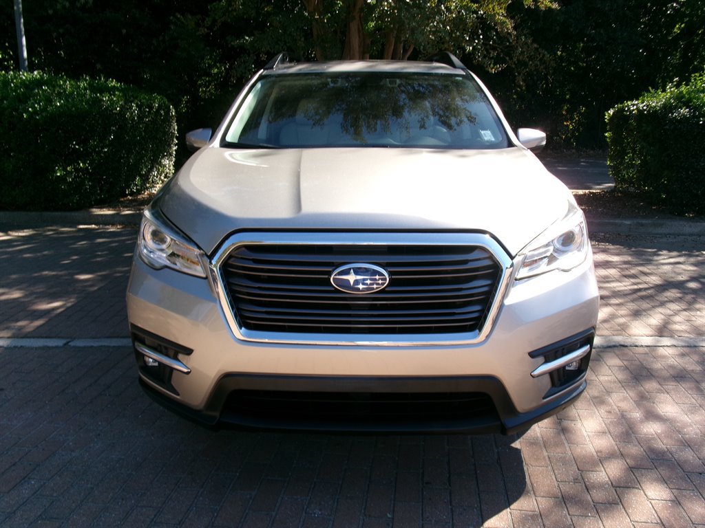 Used 2019 Subaru Ascent Limited w/ Popular Package #2A AWD/4WD image 3