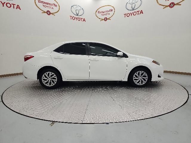 Used 2017 Toyota Corolla LE FWD image 3