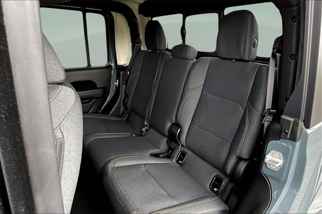 New 2025 Jeep Gladiator Sport AWD/4WD image 26