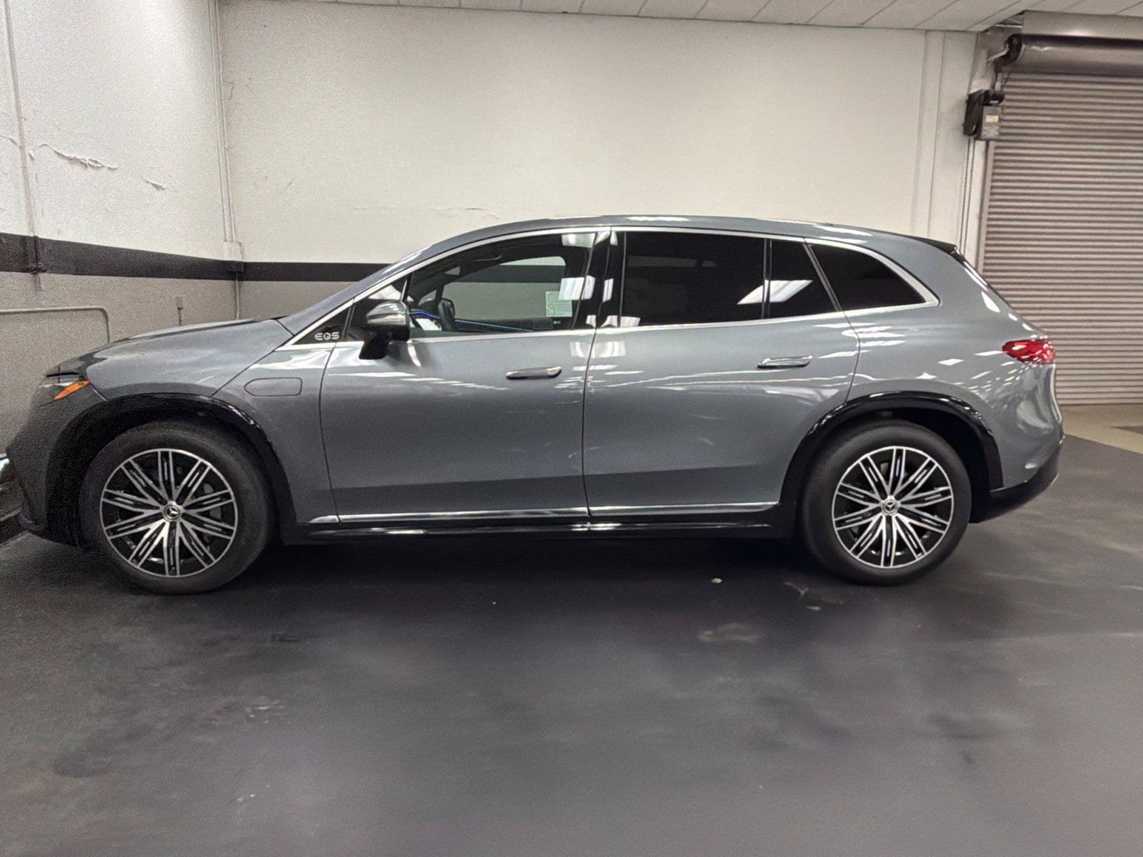 Certified 2023 Mercedes-Benz EQS 580 4MATIC SUV image 7