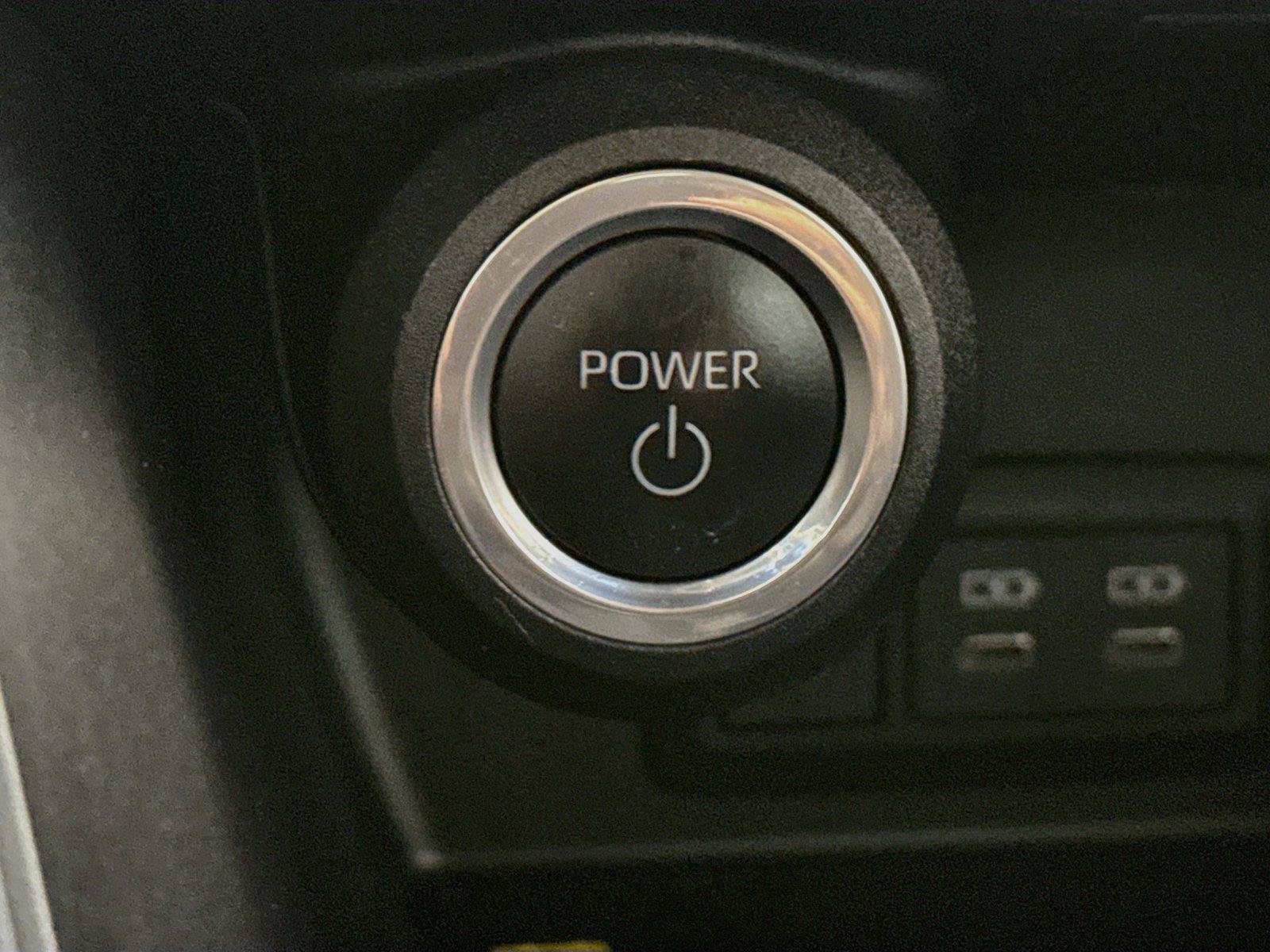 Certified 2023 Toyota Venza LE AWD/4WD image 21