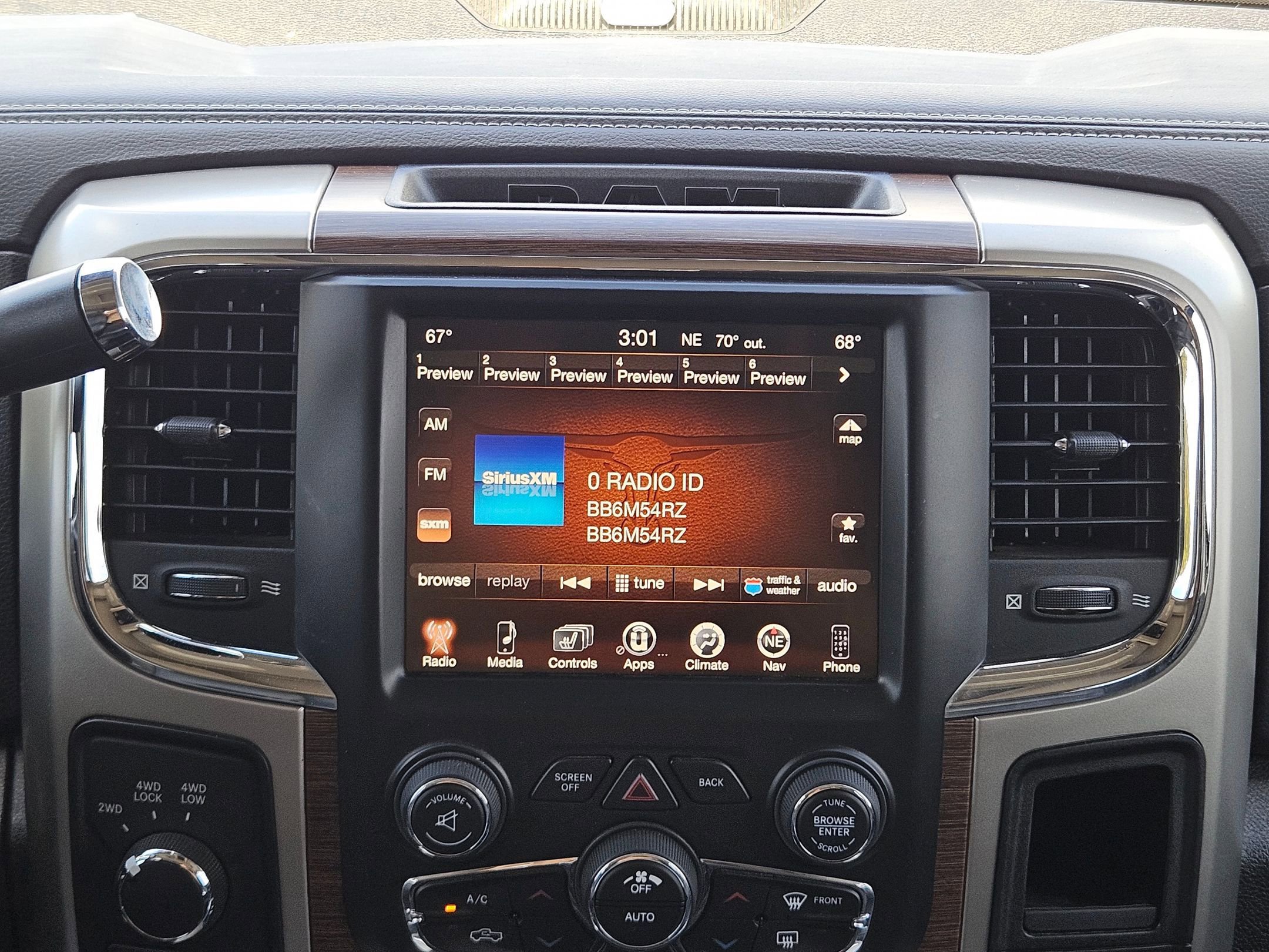 Used 2014 RAM 3500 Laramie w/ Protection Group image 17