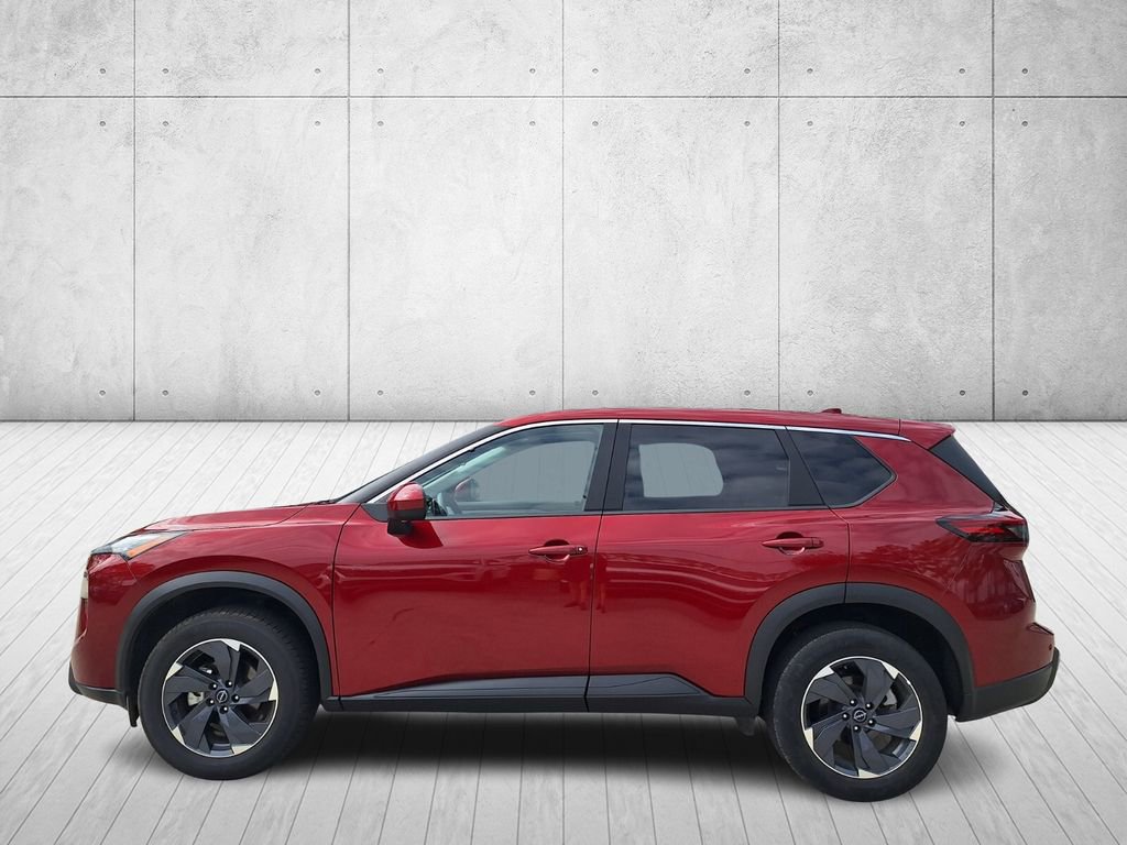 Used 2025 Nissan Rogue SV image 2