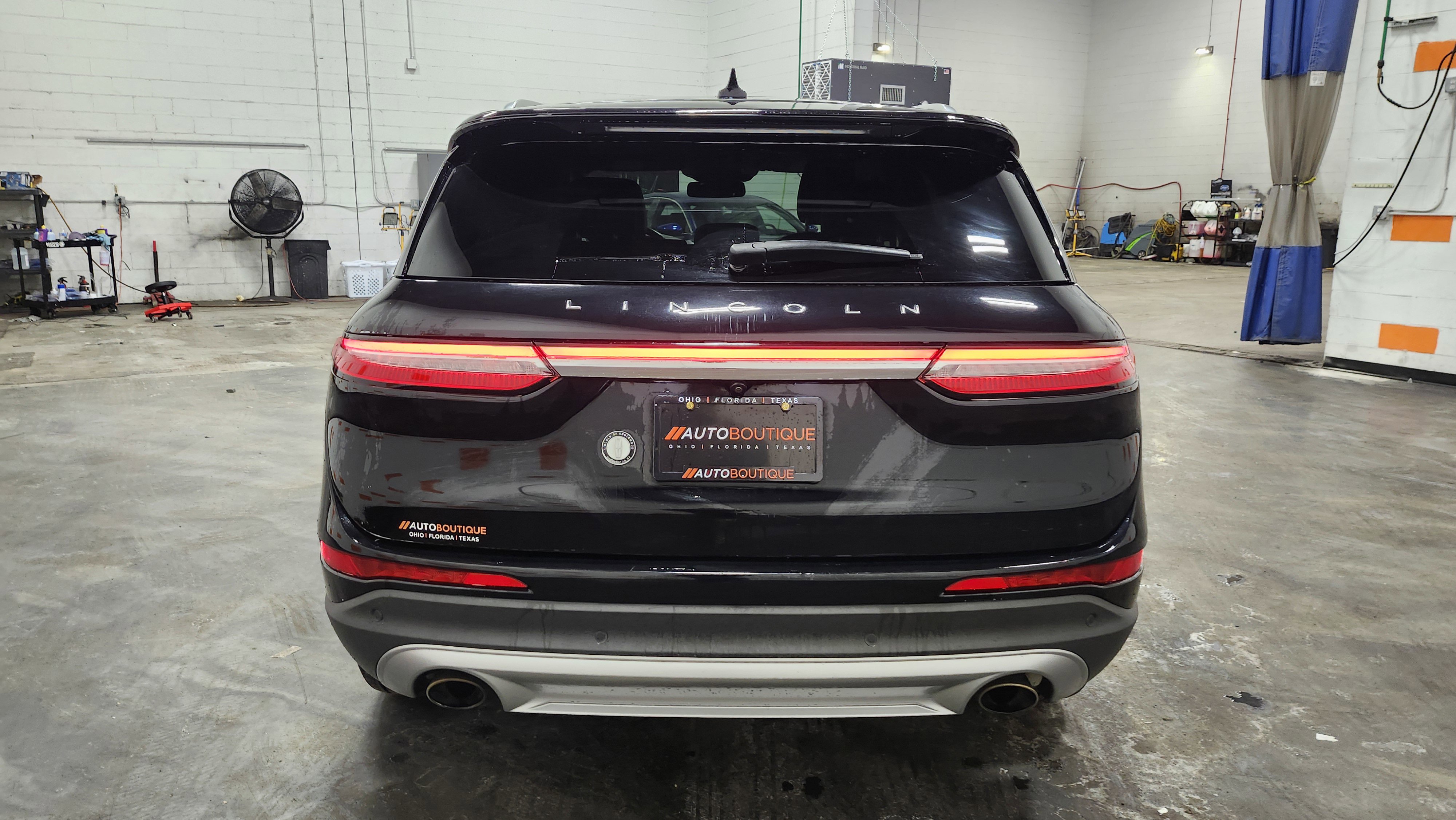 Used 2021 Lincoln Corsair AWD w/ Premium Package image 18