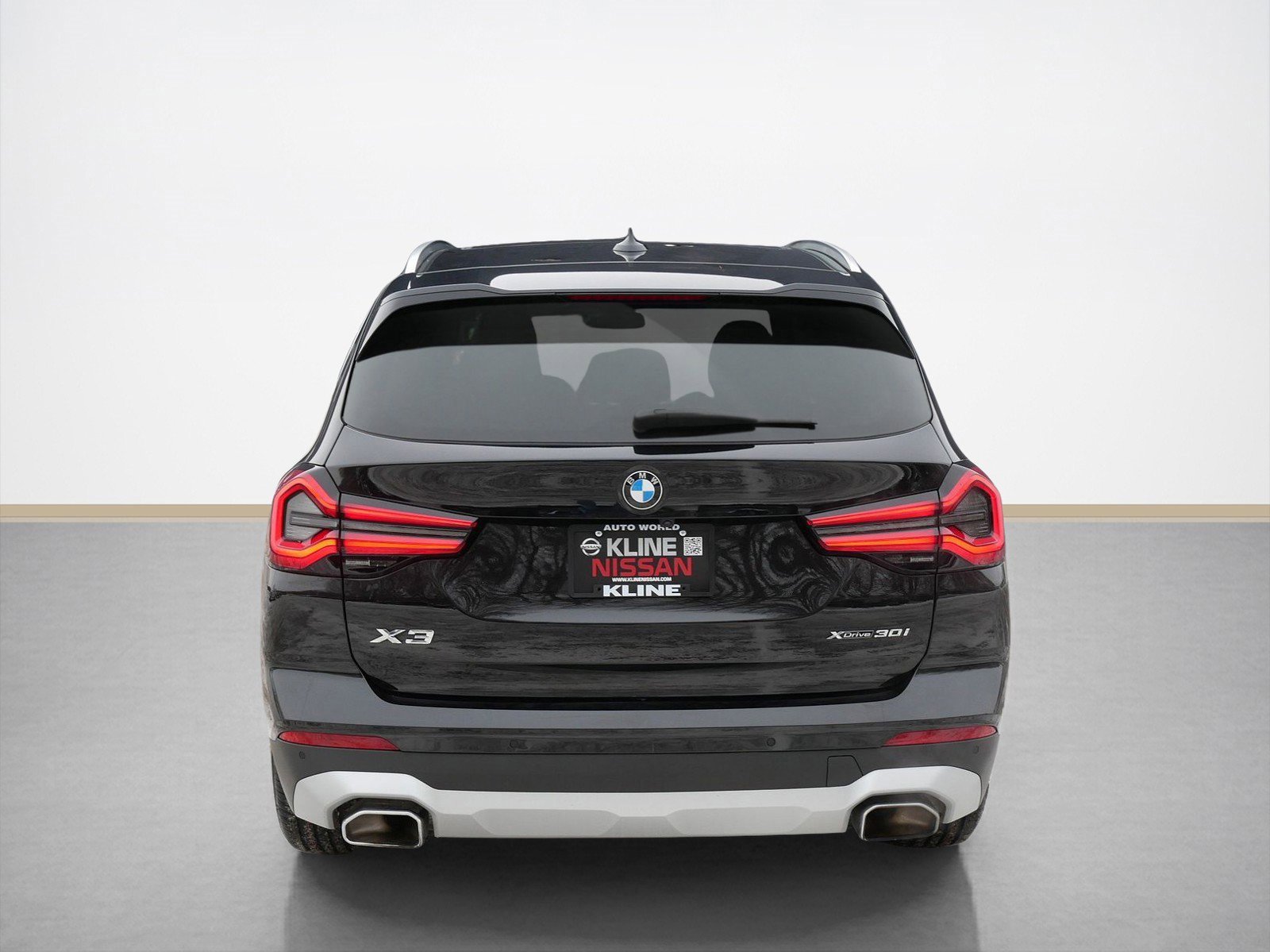 Used 2023 BMW X3 xDrive30i w/ Convenience Package image 4