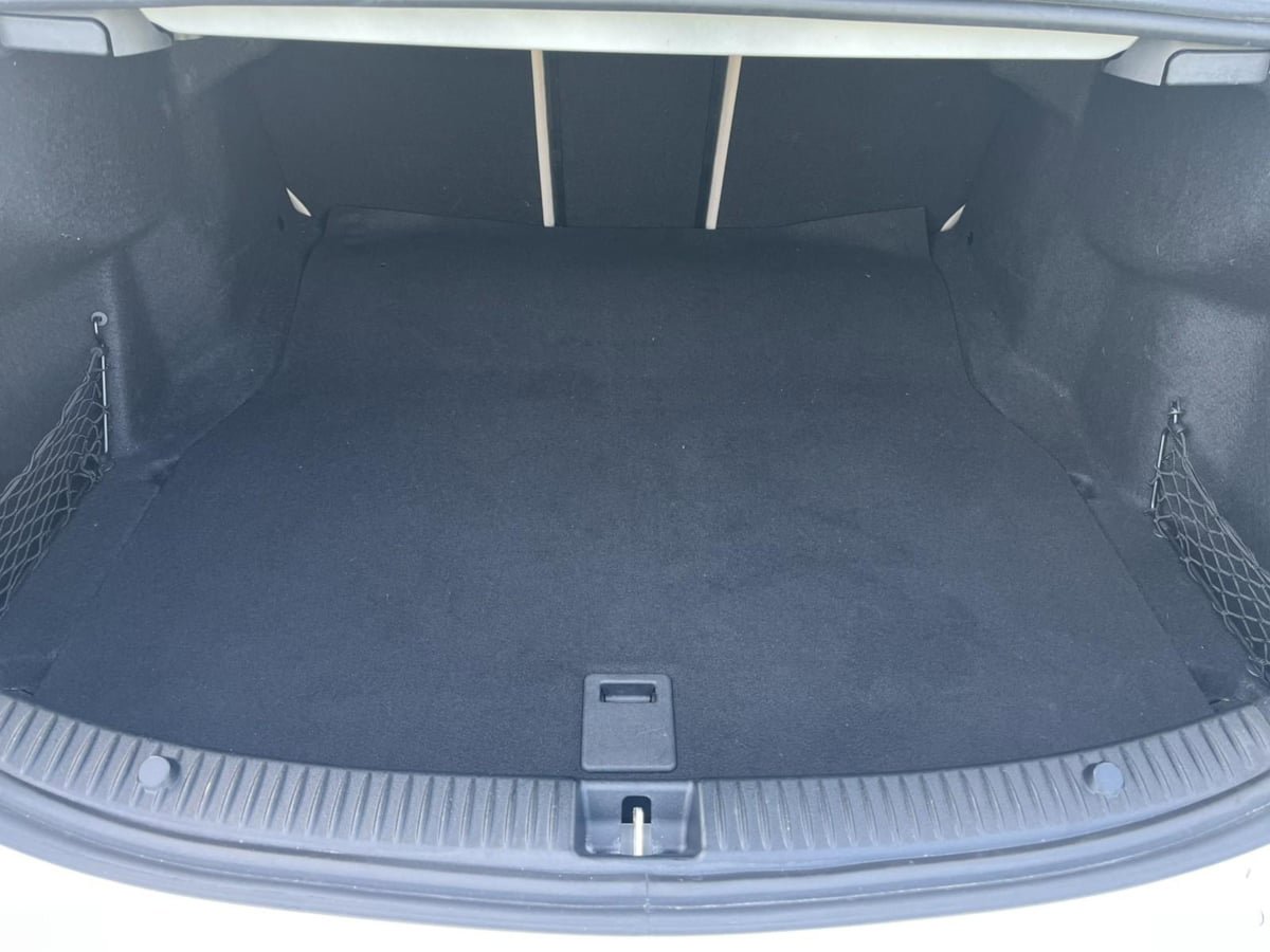 Used 2015 Mercedes-Benz C 300 4MATIC Sedan image 43