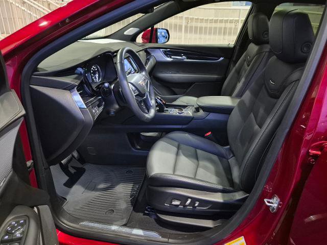 Used 2024 Cadillac XT5 Premium Luxury AWD/4WD image 16