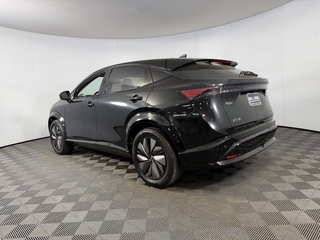 Used 2024 Nissan Ariya AWD image 9