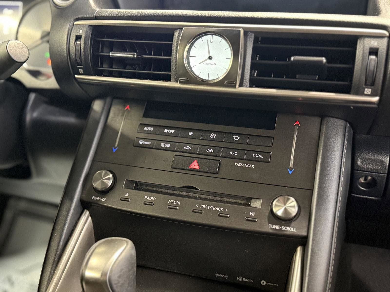 Used 2020 Lexus IS 300 image 12