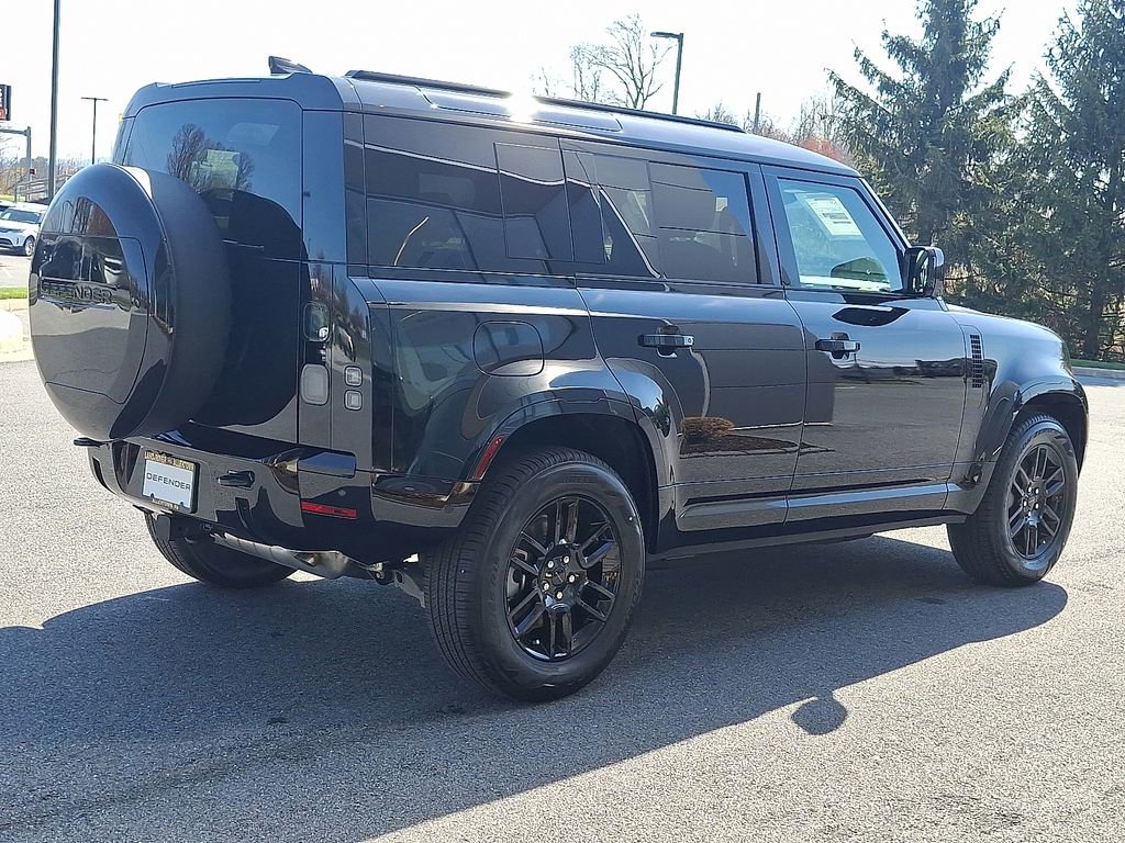 New 2026 Land Rover Defender 110 X-Dynamic SE AWD/4WD image 3