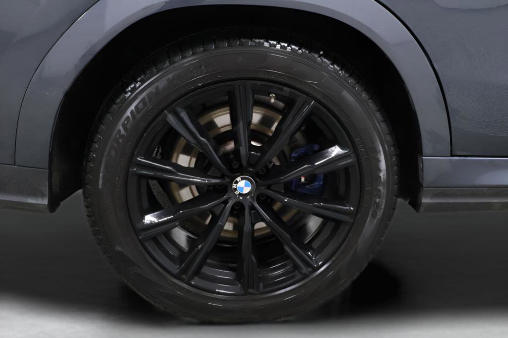 Used 2021 BMW X6 M50i w/ Premium Package AWD/4WD image 6