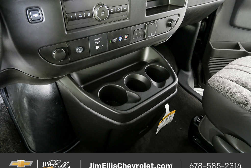 New 2025 Chevrolet Express 3500 LT w/ LT Preferred Equipment Group image 15