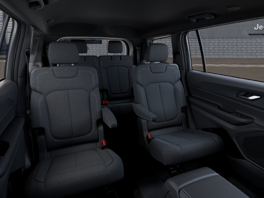 New 2027 Jeep Grand Cherokee L Laredo AWD/4WD image 15