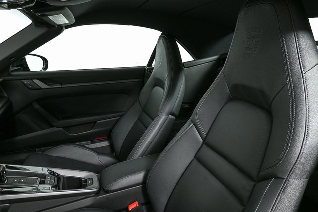 Certified 2025 Porsche 911 Carrera image 5