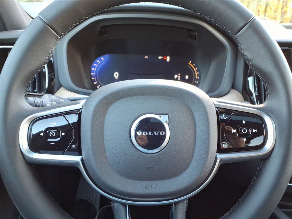 New 2026 Volvo XC60 B5 Plus w/ Protection Package Premier image 22