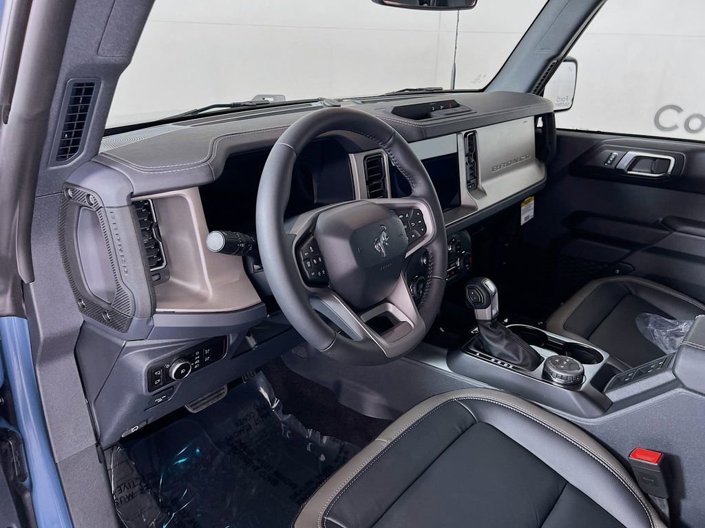 New 2025 Ford Bronco Outer Banks image 3