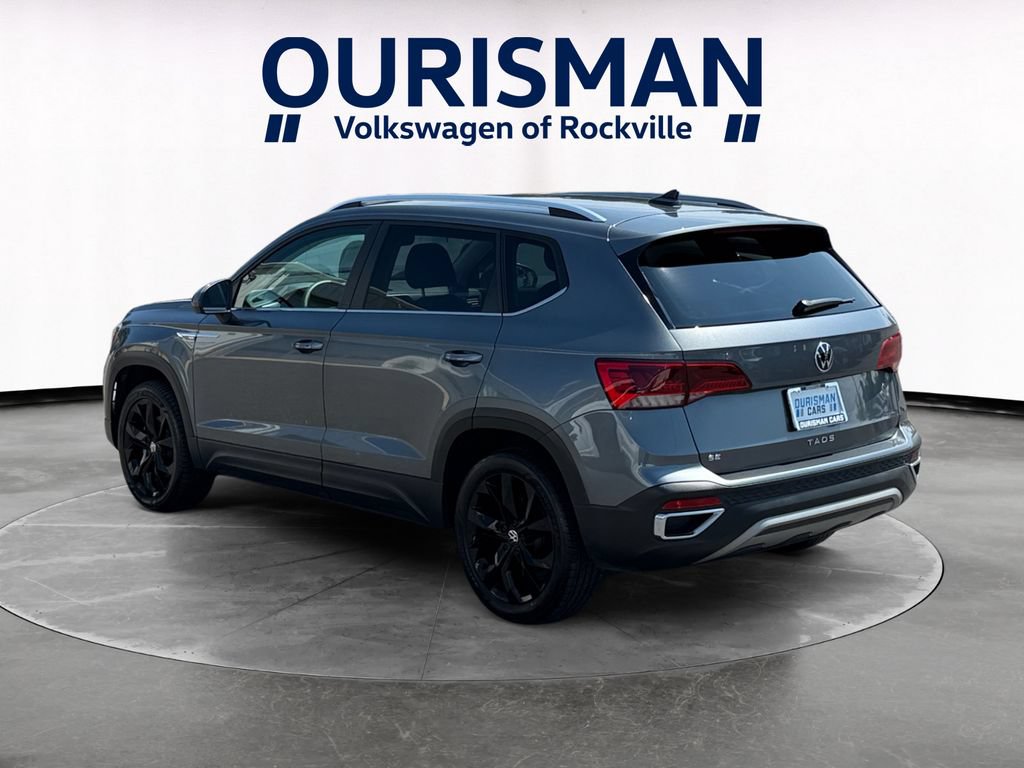 Used 2023 Volkswagen Taos SE FWD image 4