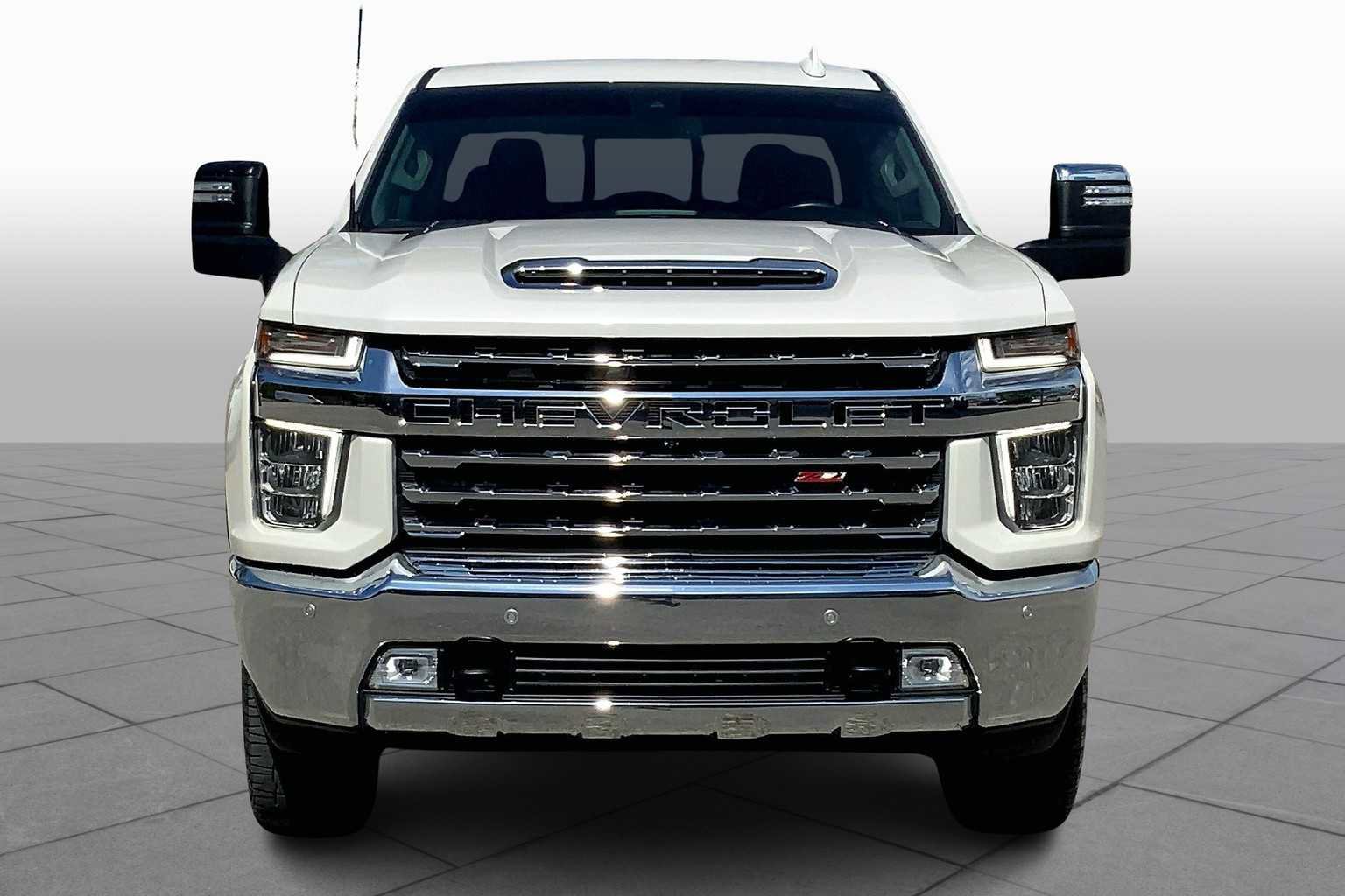 Used 2022 Chevrolet Silverado 2500 LTZ w/ LTZ Plus Package AWD/4WD image 3