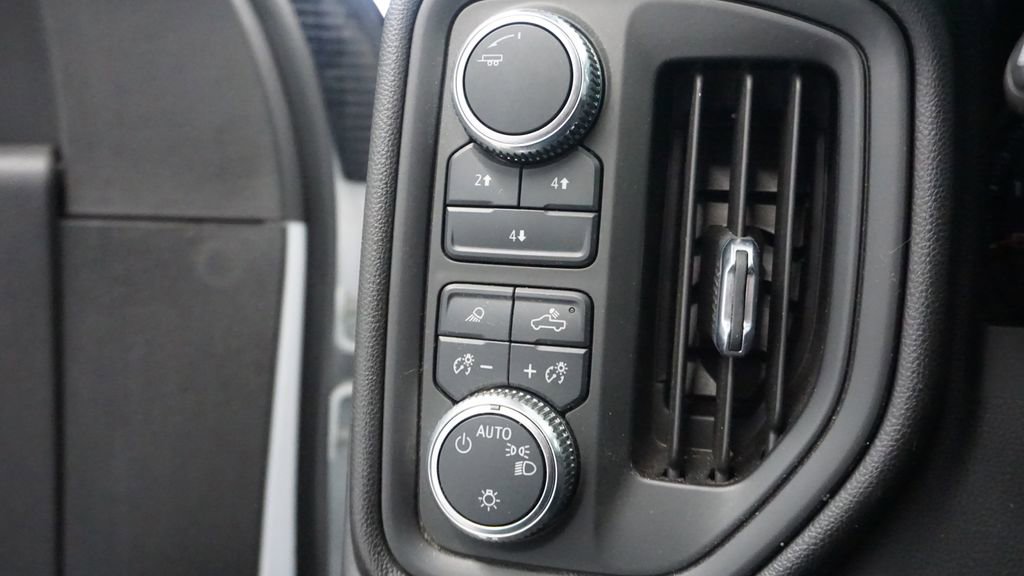 Used 2024 GMC Sierra 3500 Pro image 27