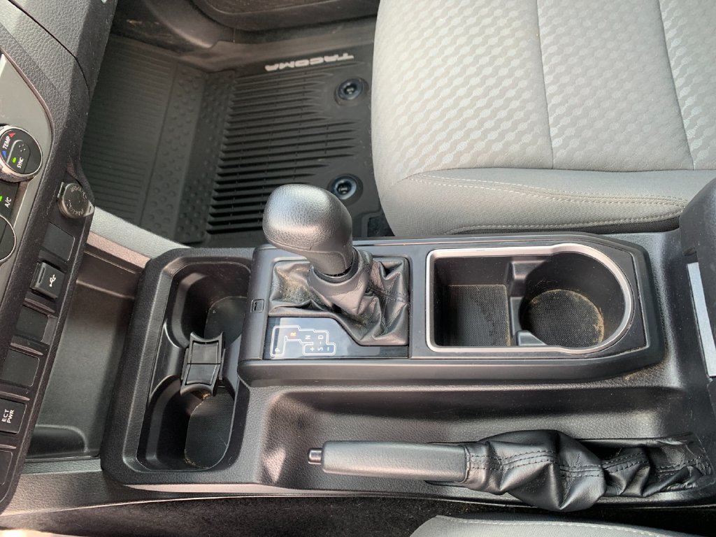 Used 2021 Toyota Tacoma SR AWD/4WD image 24
