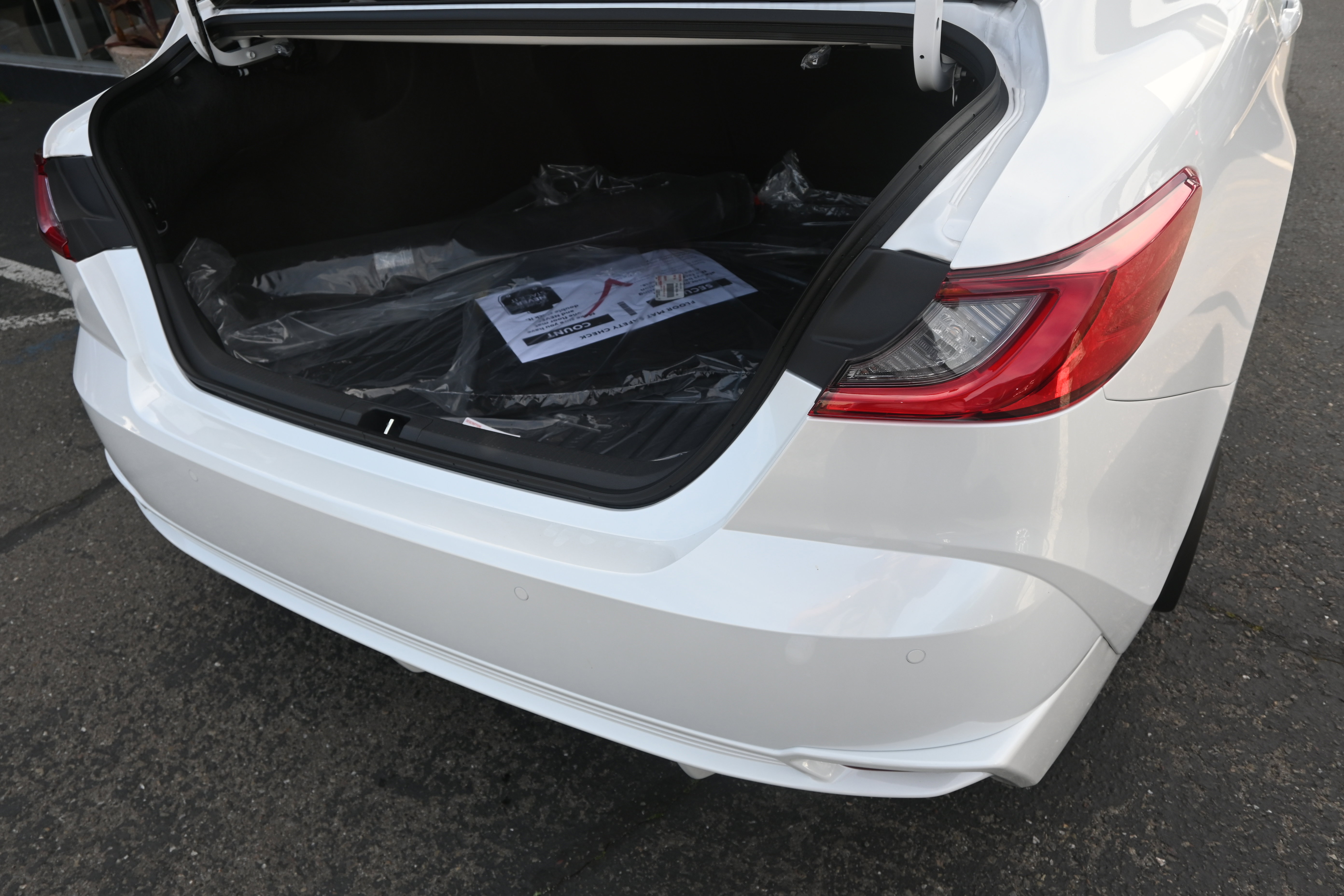 Used 2026 Toyota Camry Hybrid image 56