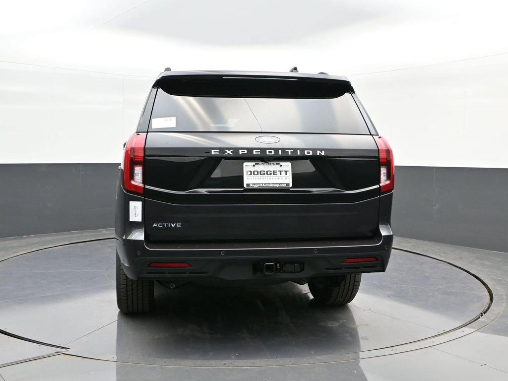 New 2025 Ford Expedition Active image 8