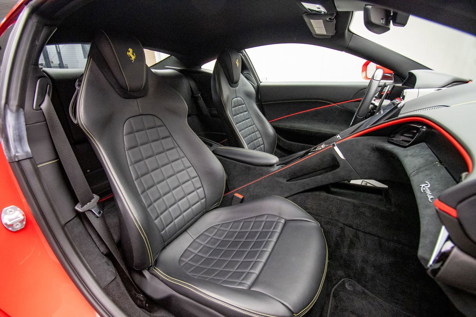 Used 2022 Ferrari Roma RWD image 15