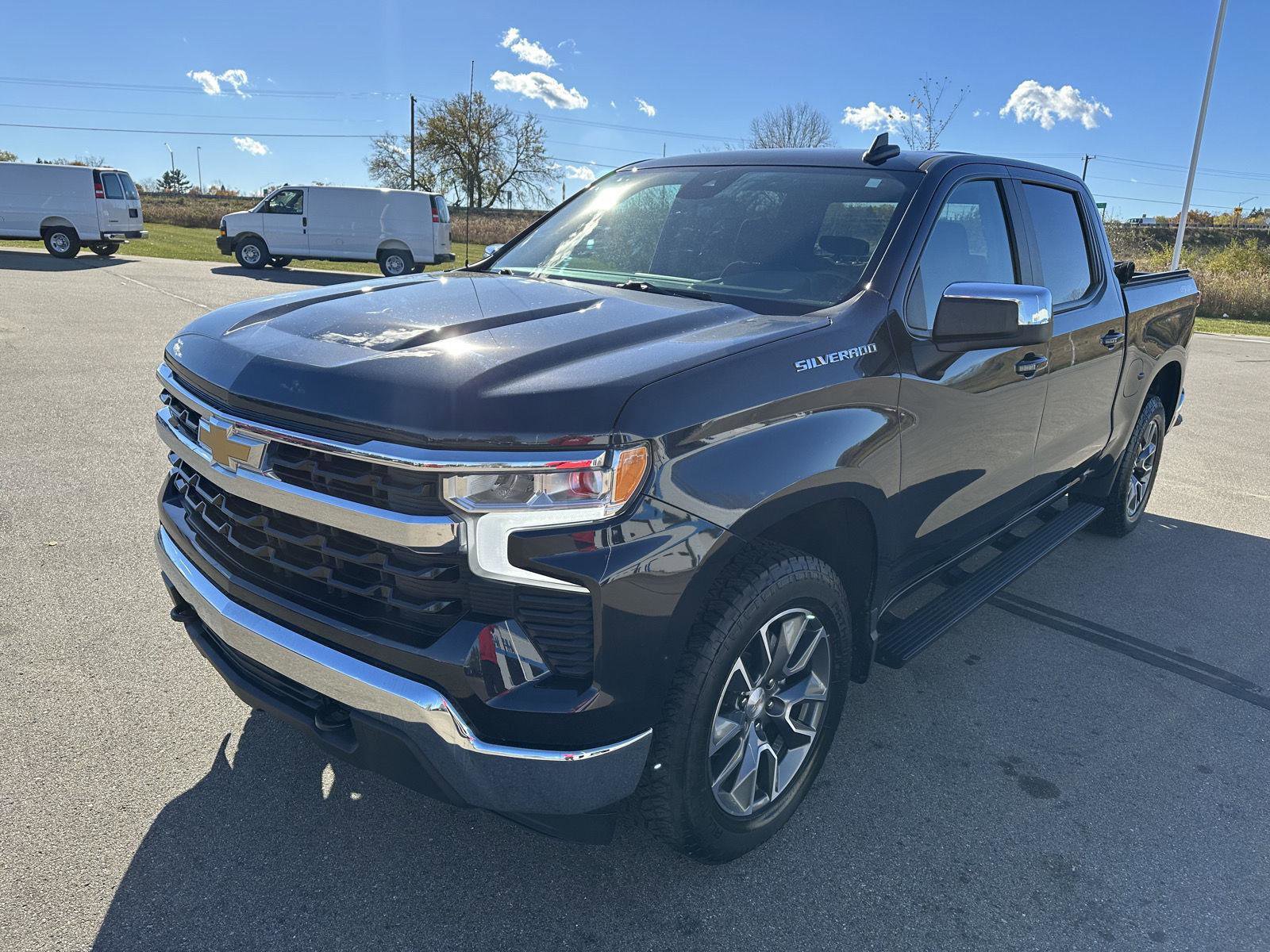 Used 2023 Chevrolet Silverado 1500 LT image 12
