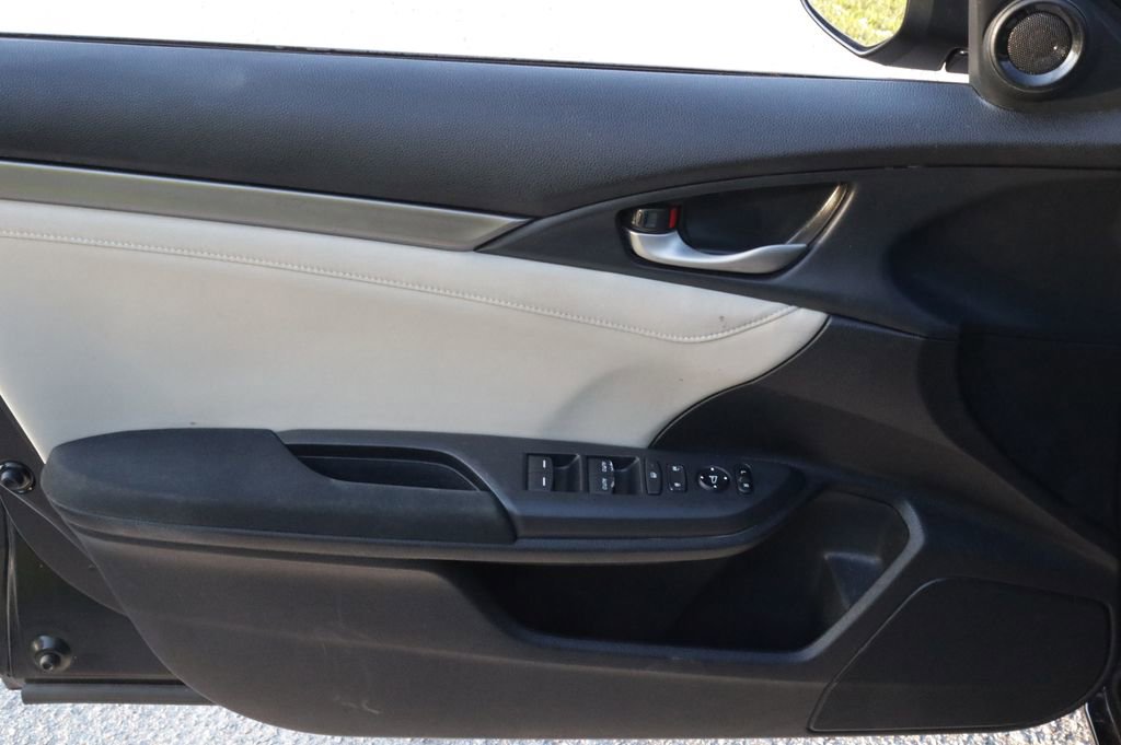 Used 2018 Honda Civic EX image 18