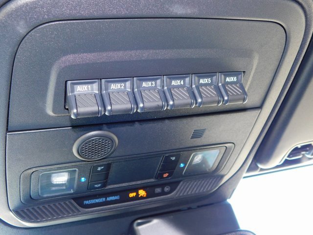 Used 2023 Ford Bronco Wildtrak image 40