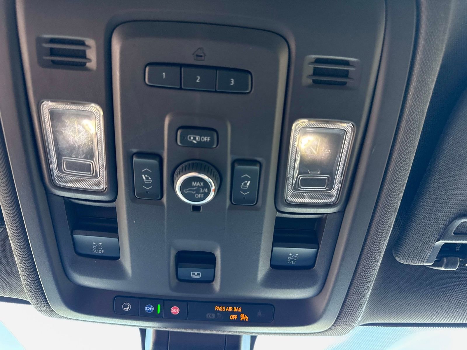 Used 2022 Chevrolet Tahoe LT w/ LT Signature Package image 32