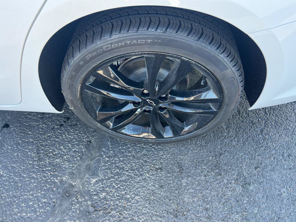 New 2025 Chevrolet Malibu LT w/ Sport Edition FWD image 6