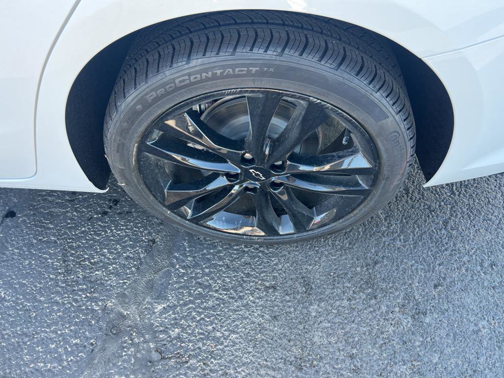 New 2025 Chevrolet Malibu LT w/ Sport Edition image 6