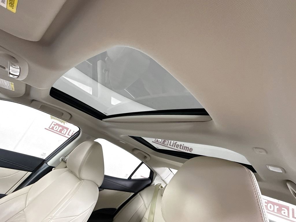 Used 2019 Nissan Maxima Platinum image 11