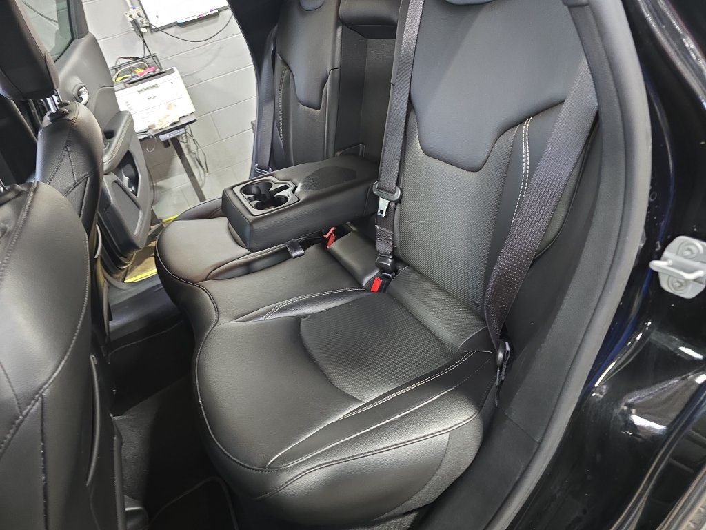 Used 2021 Jeep Compass Latitude w/ Sun and Sound Group AWD/4WD image 14