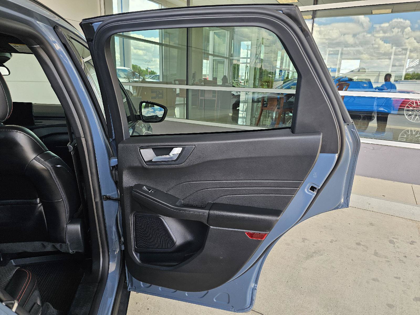 Used 2024 Ford Escape ST-Line w/ Tech Pack #1 AWD/4WD image 13