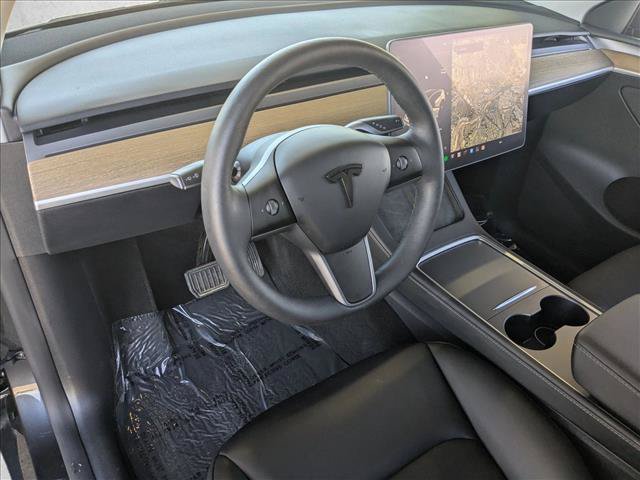 Used 2024 Tesla Model Y Long Range RWD image 10