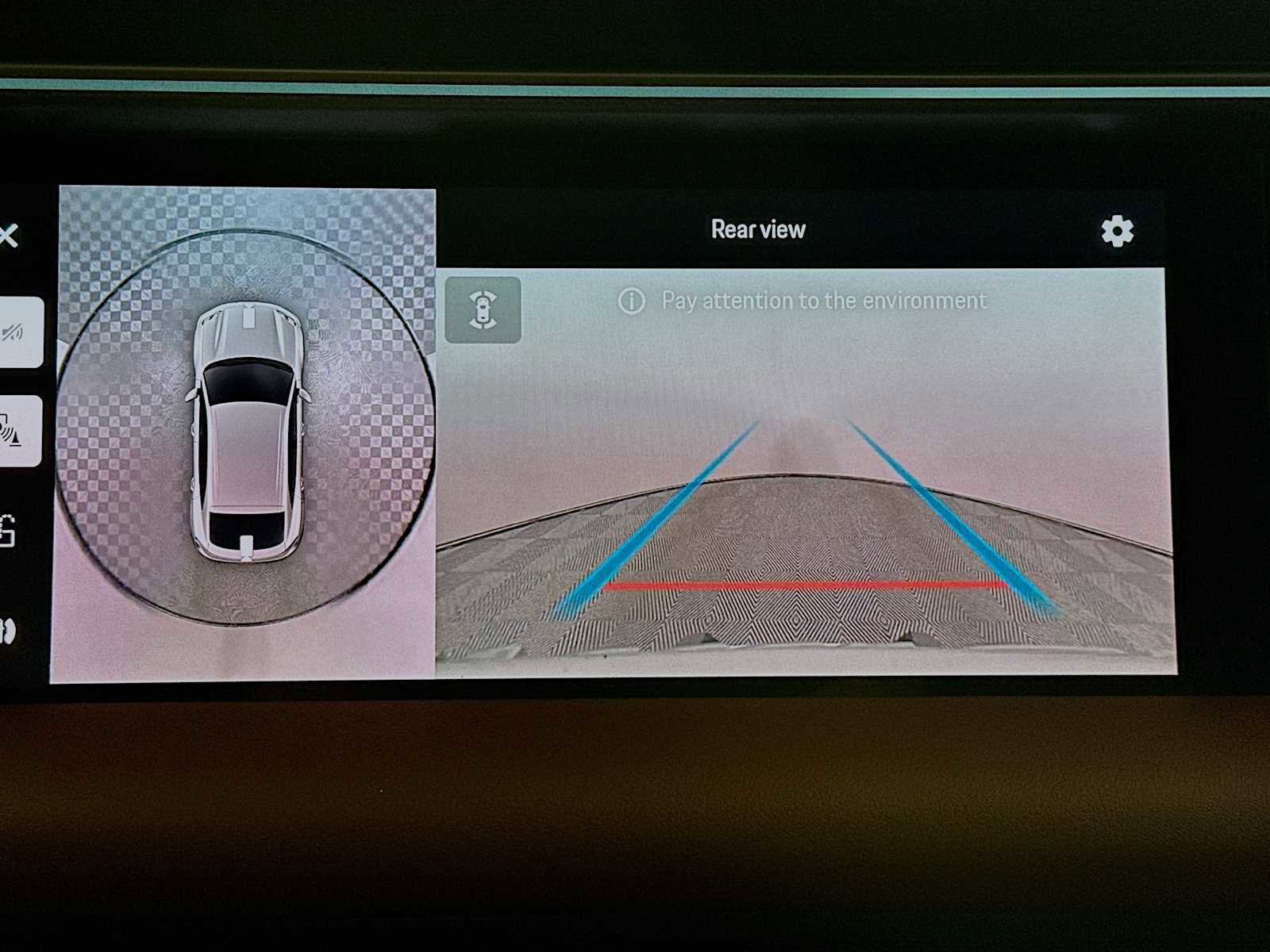 Certified 2025 Porsche Macan 4S Electric image 18