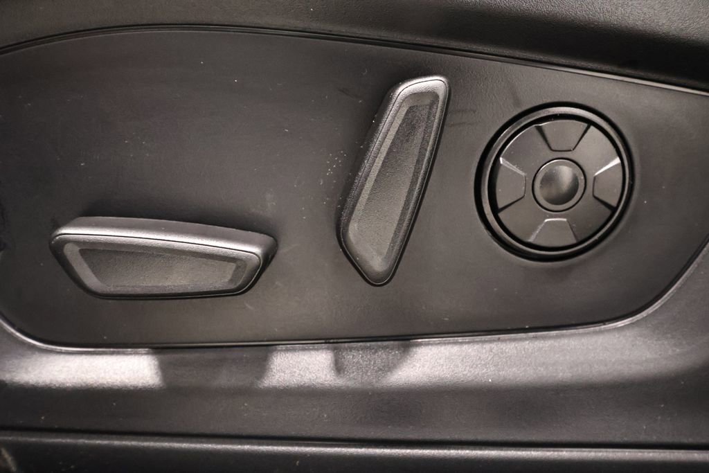 New 2026 Ford Explorer Platinum image 14