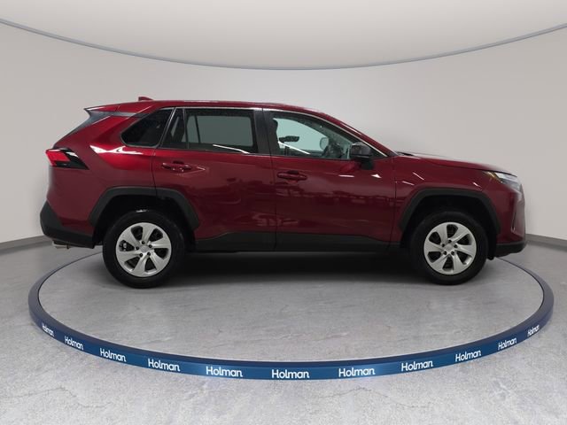 Certified 2023 Toyota RAV4 LE AWD/4WD image 4
