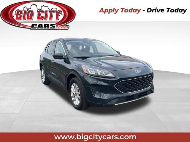 Used 2022 Ford Escape SE w/ Cold Weather Package image 1