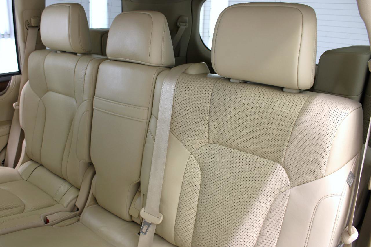 Used 2017 Lexus LX 570 4WD w/ Luxury Package image 39