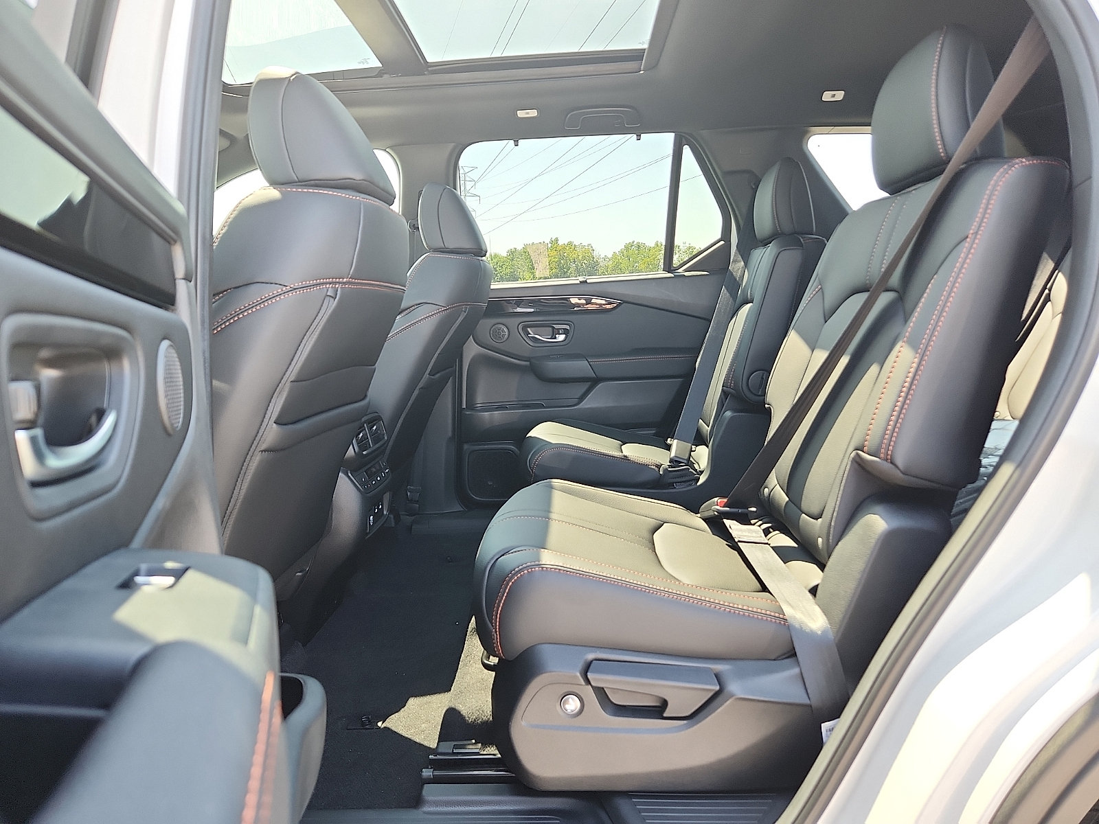 New 2026 Honda Pilot TrailSport image 6